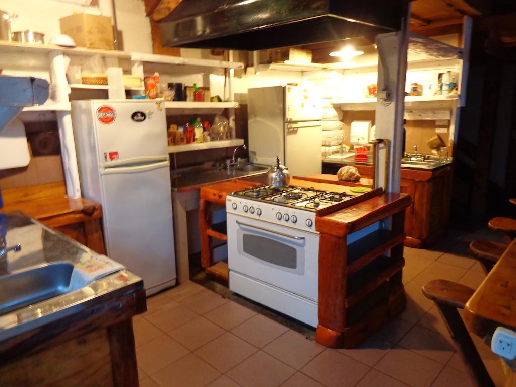 Wood House Hostel Bariloche Buitenkant foto