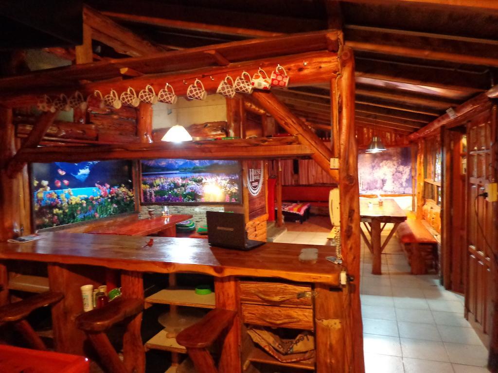 Wood House Hostel Bariloche Buitenkant foto
