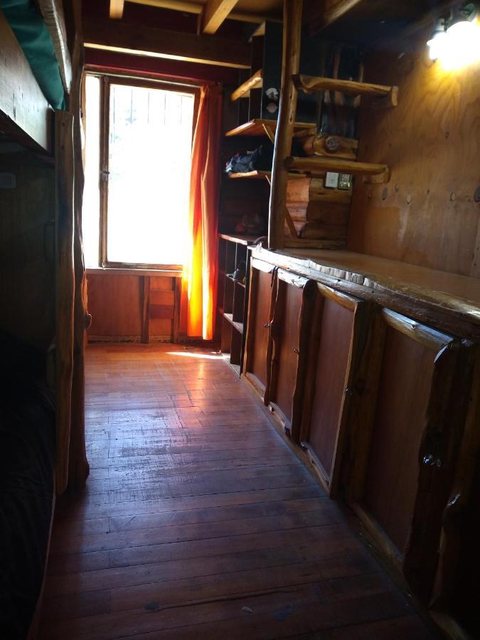 Wood House Hostel Bariloche Buitenkant foto