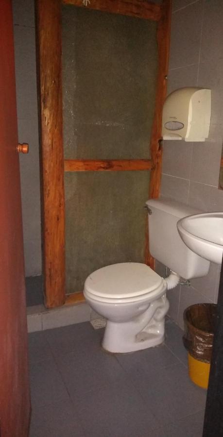 Wood House Hostel Bariloche Buitenkant foto